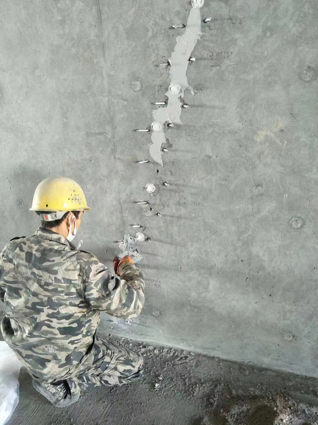 徐州混凝土裂缝的修复方式